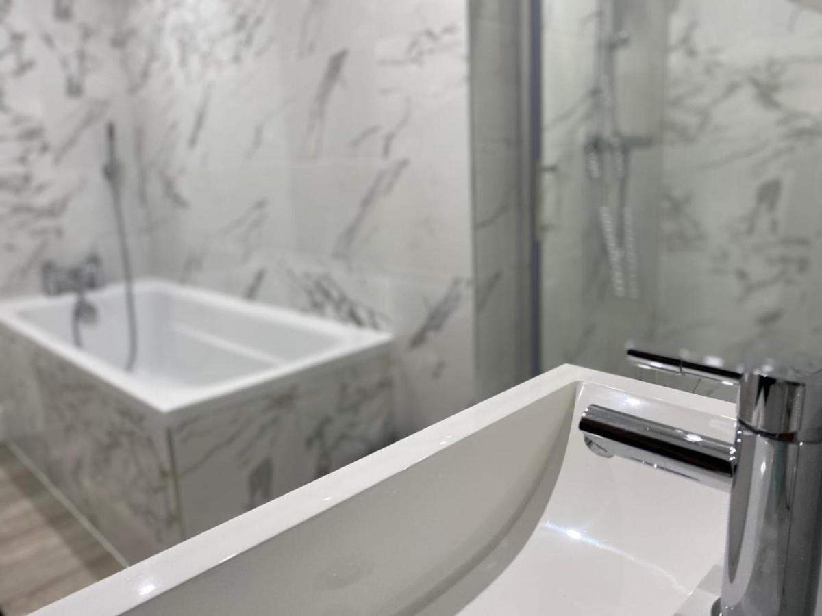 Amazing Central High Street Self Contained Apartments By Syl Watford  Luaran gambar