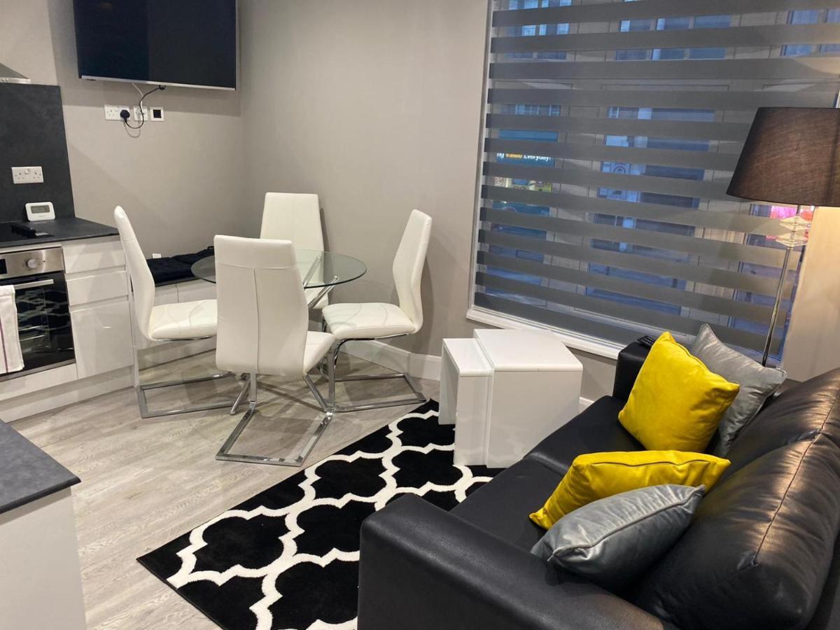 Amazing Central High Street Self Contained Apartments By Syl Watford  Luaran gambar