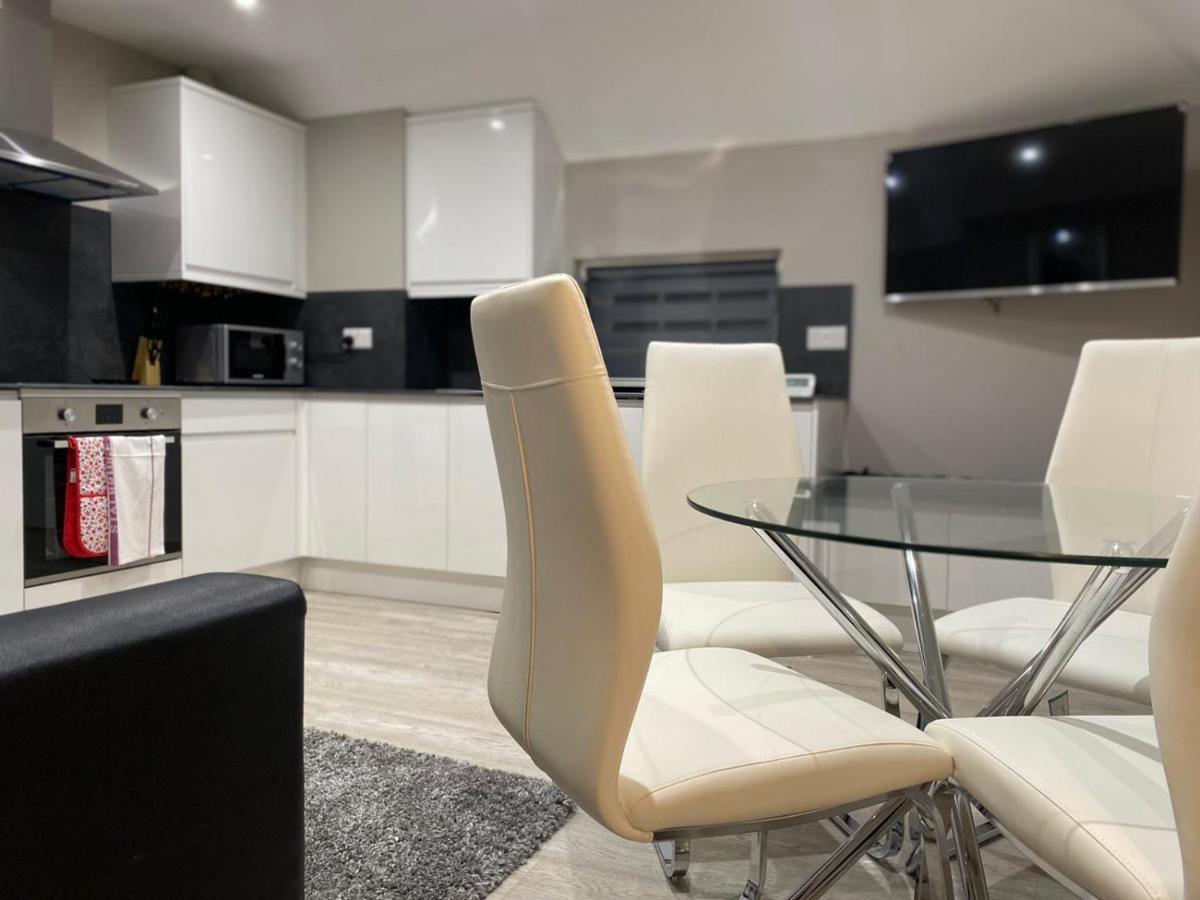 Amazing Central High Street Self Contained Apartments By Syl Watford  Luaran gambar