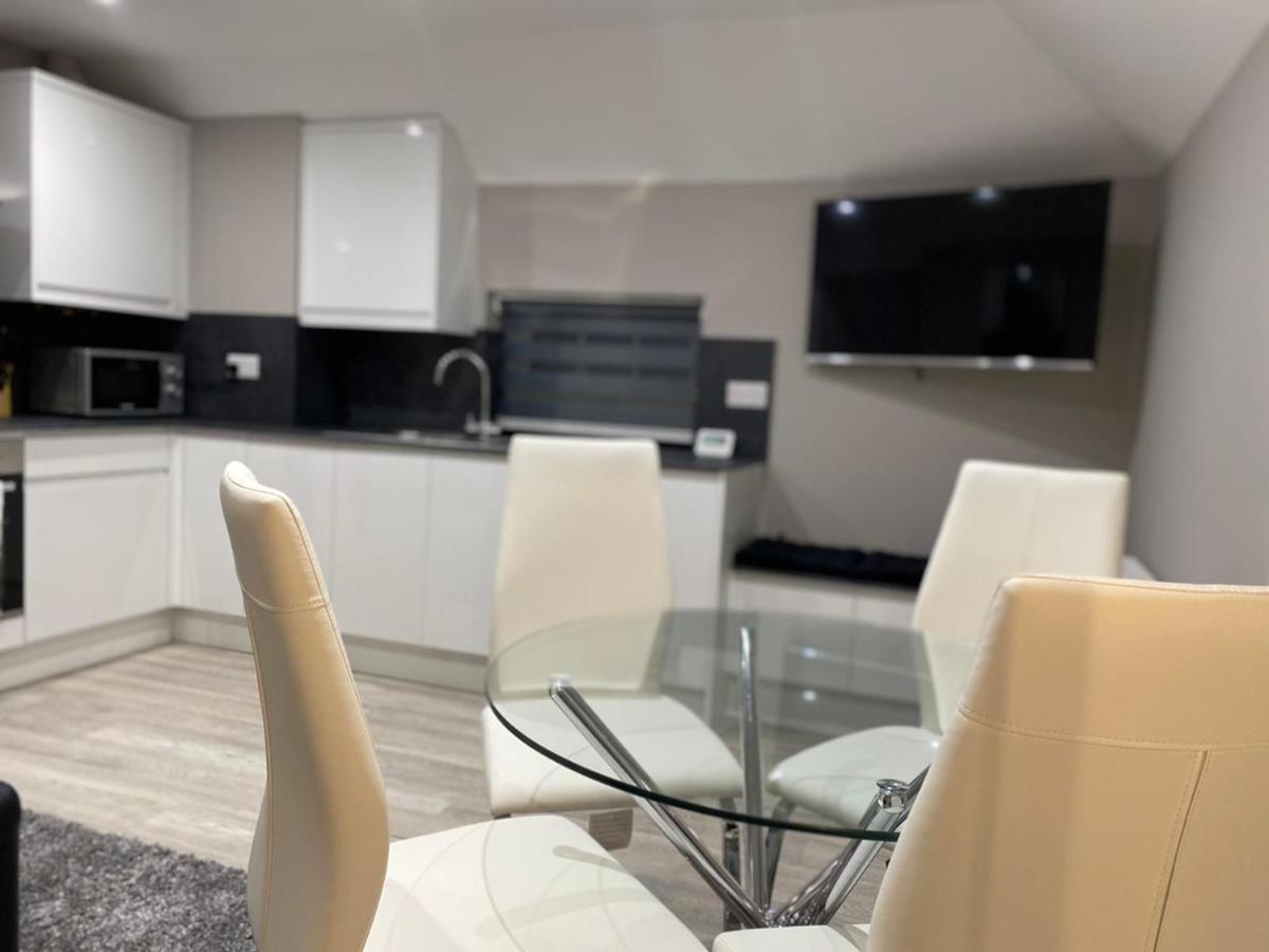 Amazing Central High Street Self Contained Apartments By Syl Watford  Luaran gambar