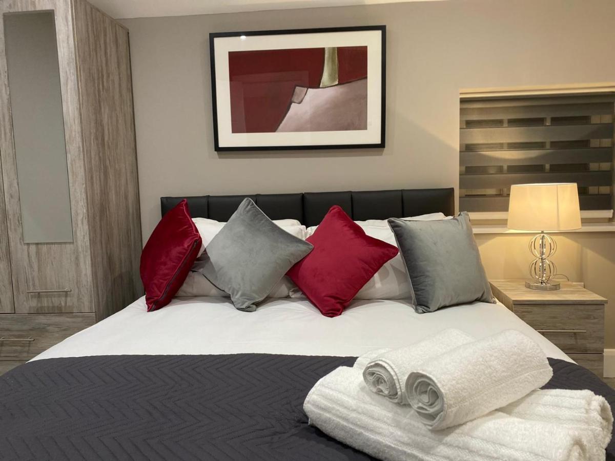 Amazing Central High Street Self Contained Apartments By Syl Watford  Luaran gambar