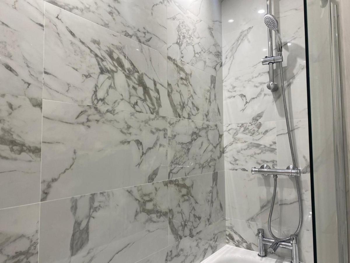 Amazing Central High Street Self Contained Apartments By Syl Watford  Luaran gambar