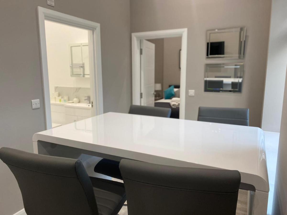 Amazing Central High Street Self Contained Apartments By Syl Watford  Luaran gambar